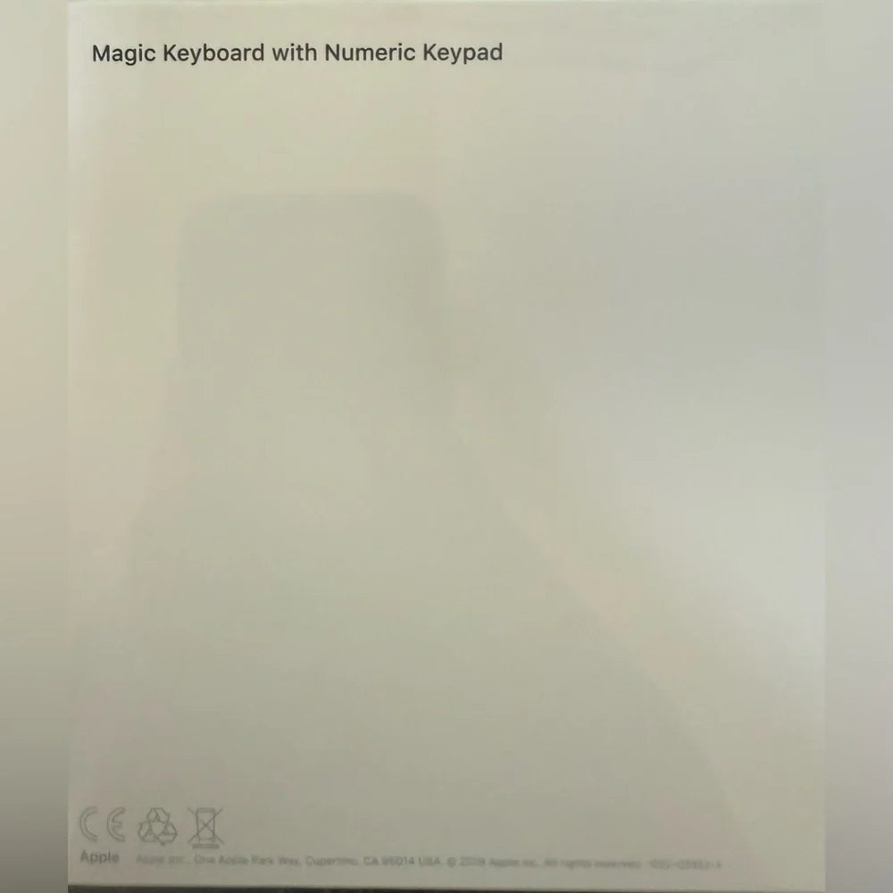 Apple Magic Keyboard with Numeric Keypad - Picture 10 of 11